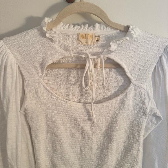 Nation Ltd ABRIELLE Femme Cut-Out Small White Smocked Pima Cotton Tee - Picture 5 of 7